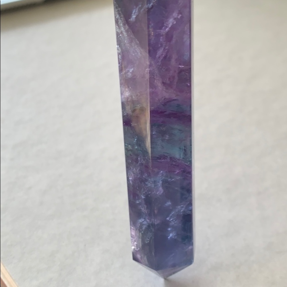 Fluorite large palm point with Chakra stones - Picture 3 of 6